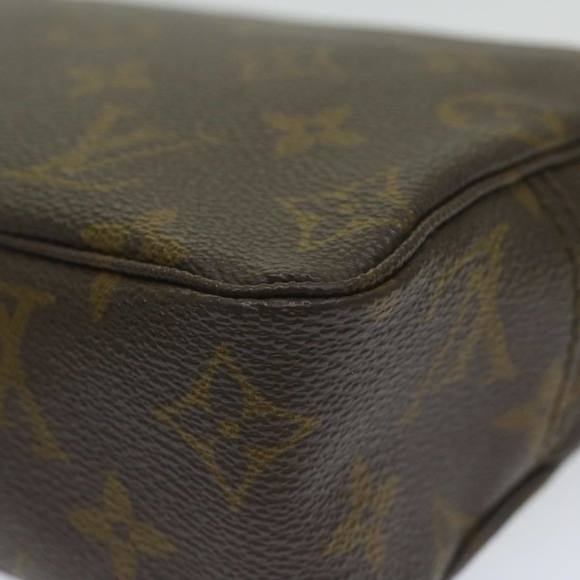 LOUIS VUITTON Poche Toilette Clutch Bag - Picture 12 of 16